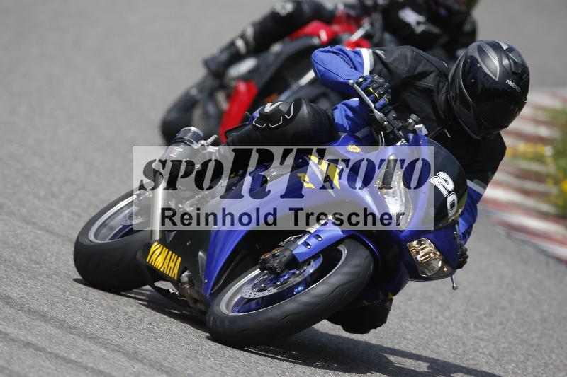 /Archiv-2024/29 12.06.2024 MOTO.CH Track Day ADR/Gruppe blau/20